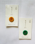 1本の糸だけでできた【糸ボタン】色も可愛いし、環境に優しいエコなボタンです。かぼちゃパンツのワンポイントにもぴったりです。#ボタン #糸ボタン #エコ #糸 #ハンドメイド #KAWAGUC&hellip;のInstagram画像