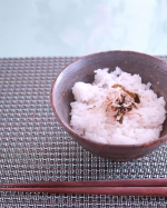 💫あさごはん😊カネ吉のだしふり いわし🍚素材本来の味にこだわっていて化学調味料・食塩不使用なので、ごはんの上にかければより白米のおいしさがわかるー。だしふり いわしは、九州産いわし削り・北海道産&hellip;のInstagram画像