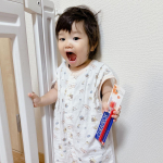 🪥スイスの歯ブラシメーカークロップスのキッズ用歯ブラシ🤍新しい歯ブラシに変えよ〜って自分から持ってくる息子🐻&zwj;❄️☑︎ キッズ用のコンパクトヘッド☑︎ 持ちやすい8角形☑︎ カラフ&hellip;のInstagram画像