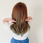 5分でくすみカラーに髪色チェンジ🎨デビルズトリック u0040ishizawalab ⁡約1週間で元に戻るのでちょっとだけ気分転換したい🌈というかたにおすすめ❤️&zwj;🔥⁡ビビットカラーでは&hellip;のInstagram画像