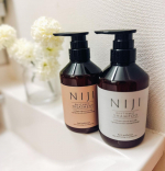mariko.k.pただいま絶賛愛用中なのがNIJIRHYTHMICシャンプー＆トリートメント✨新素材のナノハイバージェルが傷んだキューティクルを修復したりうねりや広がり、ぱさつきを改&hellip;のInstagram画像