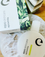 世界初プラセンタ&サイタイ同時抽出の原液美容液「エポホワイティア」使ってみました☺️もぅ原液の中身聞いただけで保湿すごいんじゃ&hellip;再生するんじゃ&hellip;って期待でワクワク☜☺️たしかにつけてみたらしっ&hellip;のInstagram画像