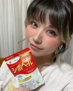 シボヘール夏は海にお祭りに花火にビアガーデンに何かと外食も多くなる時期お腹の脂肪（内臓脂肪・皮下脂肪）を減らすのを助ける成分配合されている「シボヘール」に頼るっ☺️適度な運動と食事&hellip;のInstagram画像