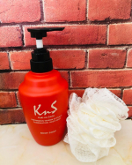 柿のさち　KnS　薬用柿渋ボディソープ使用してみました･体臭、加齢臭、汗臭、脂臭にお悩みの方へ･ニオイの原因菌を薬用成分で殺菌＆消毒、柿の渋み成分「カキタンニン」がニオイを発生させないお肌に&hellip;のInstagram画像