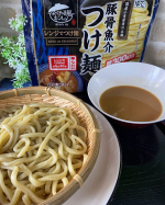 yuri.rui.urara.mama🎉#kaoris当選報告 🎉@monipla_official 様より&bull;*&uml;*&bull;.&cedil;♬︎@kinrei_fan 様の#レンジでつけ麺 #豚骨魚介 #つ&hellip;のInstagram画像