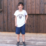 u0040nissen_kids_official のTシャツを着用してます！お手頃で着心地のいいお洋服は重宝する✨お気に入りでよく着用してます☺️夏休み暇で仕方ないみんななにしてるん&hellip;のInstagram画像