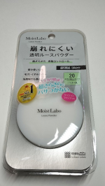 崩れにくい透明ルースパウダー使ってみたよー😍✨..モイストラボのルースパウダーテカリ防止にも毛穴やくすみのカバーにも使えるよ👍✨..spf36 pa++洗顔で落とせる優秀パウダー&hellip;のInstagram画像