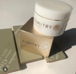 ✎︎＿＿＿＿＿＿＿＿＿＿＿＿＿＿SimiTRY 薬用美白オールインワン⁡⁡もちもちなオールインワンジェル⁡⁡メラニンの生成を抑制してシミ、ソバカスを防ぎます。⁡⁡オールインワンジ&hellip;のInstagram画像