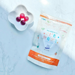 .⁡こども食育グミ🍇⁡⁡グミ大好きマン👦🏻！家で手作りグミ作るぐらいグミがだいすき🤍笑⁡このグミはカルシウム.ビタミンD.乳酸菌が摂れて栄養満点🥳⁡不足しやすい栄養素をおやつの&hellip;のInstagram画像