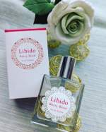 qe88d#ラブコスメ #sponsored #リビドー #リビドーベリーロゼ #ベッド専用香水 #monipla #lovecosmetic_fanのInstagram画像