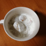 プレーンヨーグルトにフルーツを入れて、玄米酵素F100と混ぜました。食前にいただいたのですが、少量で満腹感がスゴイ。いつも食事をした後にお腹が減って、おやつをパクパクつまんでいましたが、全然食&hellip;のInstagram画像