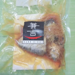 hii__4115かね吉のいわしの生姜煮食べきりサイズなので簡単に食べれますよ🌻一人前のパウチなので助かります🐟️#PR #株式会社ヤマザキ #カネ吉 #カネ吉オンライン #kanek&hellip;のInstagram画像