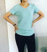 ★ニッセン　綿１００％フライス素材Ｖネック半袖Ｔシャツ　ＵＶカット★ ニッセン様よりＶネック半袖Ｔシャツ　ＵＶカットを使わせていただきました✨色が可愛くて、着心地が最高に良いこちらのＶネック半&hellip;のInstagram画像