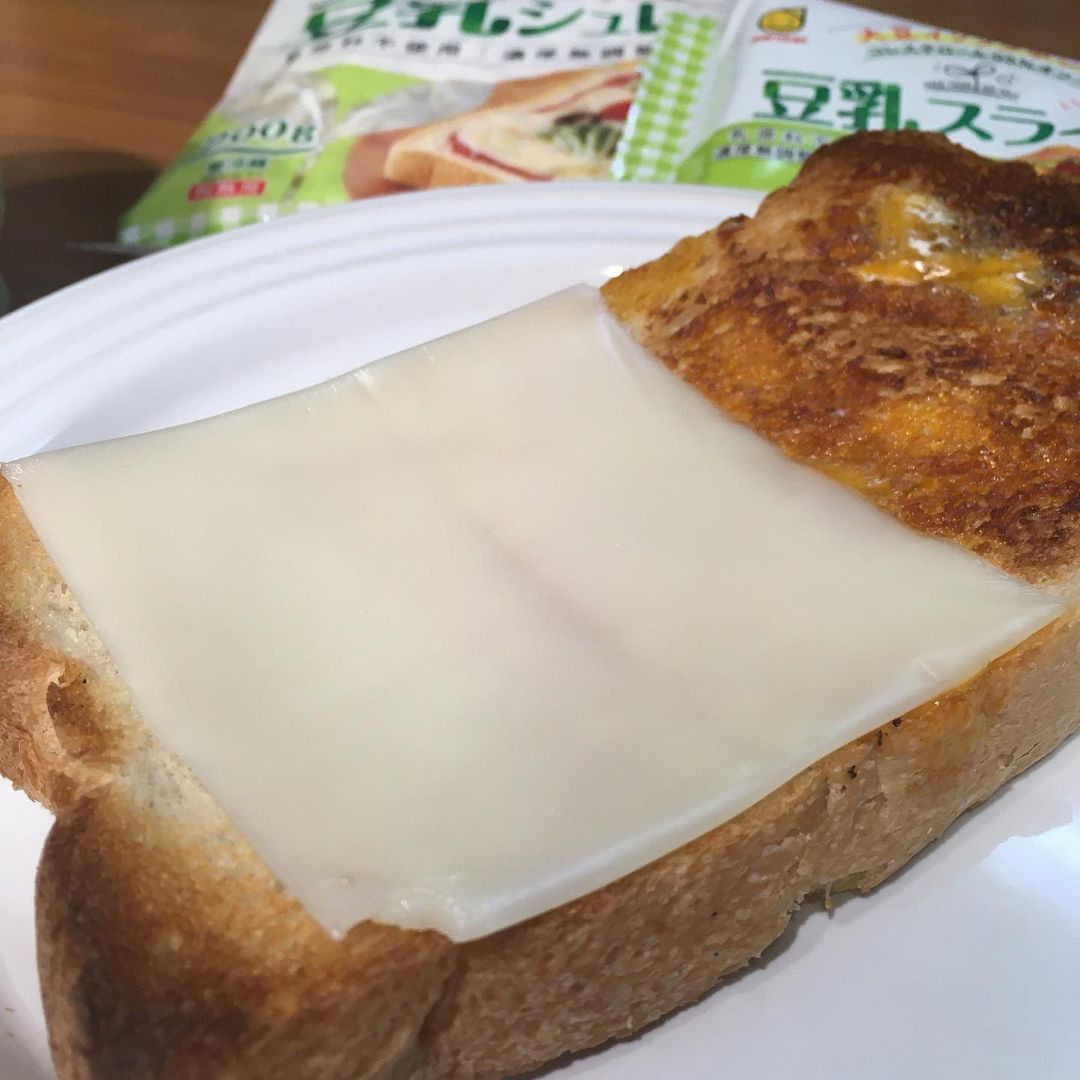 口コミ投稿：「豆乳シュレッド」＆「豆乳スライス」🫘🥛マルサンの濃厚無調整豆乳を使用して作った…