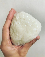 #モニプラファンブログ さまの海の精ショップさまより、『海の精　あらしお』をいただいたので、#塩むすび が#大好き な娘たちに、『海の精　あらしお』で塩むすびを作りました。 #塩 なんて、どれも&hellip;のInstagram画像