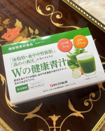 ✨✨✨✨✨美容と健康に１０年くらい前から青汁を積極的に飲んでいて、今、こちらの青汁を飲んでいます。💎Wの健康青汁💎年齢とともにダイエットしてもなかなか成果が出ず、いつも摂取カロリーを気に&hellip;のInstagram画像