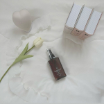 ✎︎＿＿＿＿＿＿＿＿＿＿＿＿＿＿前まで使ってたヘアオイルがあまり合わなくなってきたのでオーガニックヘアオイルに変えてみたよ🌿‬ベタつかなくてサラサラなテクスチャーのオイルだからベタつきが苦&hellip;のInstagram画像