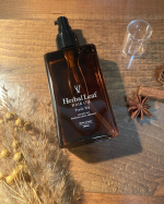 ・・Herbal Leaf・*･゜ﾟ･*:.｡..｡.:*･.｡.:*･゜ﾟ･*ヘアオイル髪の乾燥とダメージが気になるのでドライヤー後に使用しました♪毛先中心に撫でるように&hellip;のInstagram画像