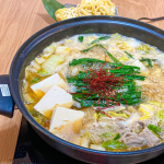 .ふるさとサービス産直お取り寄せのニッポンセレクト様にご提供いただきました🍲✨東京ラーメンショーV5達成「麺家いろは」監修の「塩もつ野菜鍋 白エビだし ラーメン入り 鍋セット」白エビの上品な旨&hellip;のInstagram画像