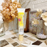 目もとは第一印象が決まる重要なパーツ♡そんな目もとの印象をアップしてくれるケアアイテムがこちら☆ホワイトラベル　金のプラセンタもっちり白肌濃シワトール本音のコスメ批評誌「LDK the &hellip;のInstagram画像