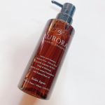 バレリーナ絶賛、注目のフルボ酸、ミノキシジル誘導体配合で話題のオーガニックシャンプー✨️アミノ酸オーガニック、オーロラシャンプー使ってみました🧴&lrm;◌𓈒𓐍少しとろみのあるテクスチャで、ふんわりと&hellip;のInstagram画像