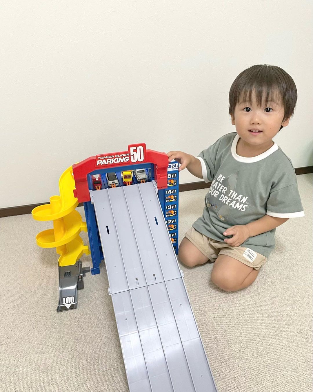 トミカ スライダーパーキング50（macooooさん）. ⁡ トミカ スラ