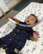 harumam.08１ヶ月経過しました🫡もう少しでお座りも出来そうになりました🙆&zwj;♀️叱らない育児  まだ叱ることは無いけどいつかは怒る日が来るから色々な育児方法があるんだな〜と🤔#&hellip;のInstagram画像