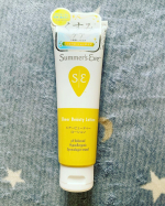 tozhilin暑い時に、汗をかいてそれを拭くのを繰り返していると、逆にうるおいがなくなってくる事がありました。そんなデリケートなお肌に使うと、やさしい使用感と保湿力を感じました。#PR #ピ&hellip;のInstagram画像