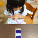 三女と英語をしたーいと思いながらこの一ヶ月なかなかできませんでした😅ワンオペ  一ヶ月  疲れてます😢⤵️⤵️(ワンオペといいつつ、金曜日の夜等こどもたちは義理の妹にお世話になってる&hellip;な&hellip;のInstagram画像