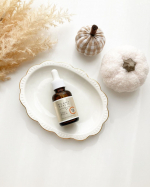 .SNSで話題になっていて気になっていた&rdquo;ケアナボーテ　VC10濃美容液&rdquo;⁡⁡人気の美容液に、この秋もっと濃い美容液が登場したそう❣️ ⁡⁡「ケアナボーテVC15特濃美容液」を使っ&hellip;のInstagram画像