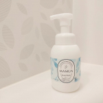 ♡ ＭＡＭＵＡ Body Wash天然由来成分98％🌿家族で使える泡タイプの全身ボディソープ☁ふわふわな気持ち良い泡で、優しく体を洗えてスッキリ✨親子で使えるのが嬉しいな♡パッケー&hellip;のInstagram画像