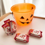 ...🎃🎃♡happy Halloween♡🎃🎃ハロウィンパーティするのにぴったりな"スマイルビスコ"をつくったよ⸜♡⸝&zwj;‬お気に入りの写真をつかってとっても簡単にオリジナルビスコを&hellip;のInstagram画像