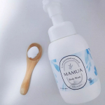 「マムア 泡ボディウォッシュ」天然由来成分98u0025家族で使える泡タイプの全身ボディソープです。しっかりとした泡で出てくるボディーソープです。手のひら洗い派なので泡で出てくるのが嬉しい👌&hellip;のInstagram画像