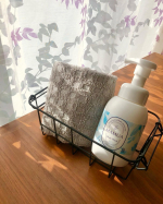 生理前のお肌は不安定...お肌が揺らいだ時はシンプルな保湿にシフトしてるよマムアの泡ボディウォッシュは天然由来98u0025赤ちゃんから大人まで家族全員で使えるよ☝️☑︎デリケートゾーンにも&hellip;のInstagram画像