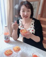 久しぶりのpr記事です。美味しいにんじんジュースで、フルーツゼリーを作りました．レシピというには簡単すぎますが、美味しくいただきました。【マンゴーオレンジで、フルーツにんじんゼリー】3個分熱&hellip;のInstagram画像