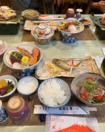 #PR #モンマルシェ株式会社 #野菜をMOTTO #野菜をMOTTOかぼちゃ #monipla #monmarche_fan山中湖のご飯美味い！ワカサギ釣りしたあと、お泊りしたご飯。最近は外国&hellip;のInstagram画像