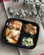 塩分やカロリーに気を配りたくて管理栄養士が考えたバランスのいいお惣菜をいただきました。冷凍なのでレンジで温めるだけだし美味しさも申し分無しだし低カロリーだしいいことばかり。忙しいときや疲れて帰&hellip;のInstagram画像