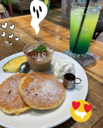 ハワイアンカフェに行ったよ♪ハワイの雰囲気がとても素敵✨⛱️🌺🏄🏻&zwj;♀️👙パイナップルジュースも美味しい♡#PR #モンマルシェ株式会社 #野菜をMOTTO #野菜をMOTTOかぼちゃ #mo&hellip;のInstagram画像