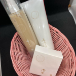 株式会社LIGUNAさんの⁡あきゅらいずのスキンケアの基本セットをお試し中📝２度目も投稿です❤︎⁡綺麗なすっぴん肌目指して毎日使ってる基本セットの使い方は、⁡洗顔石けん「🌿泡石🌿」（ほう&hellip;のInstagram画像