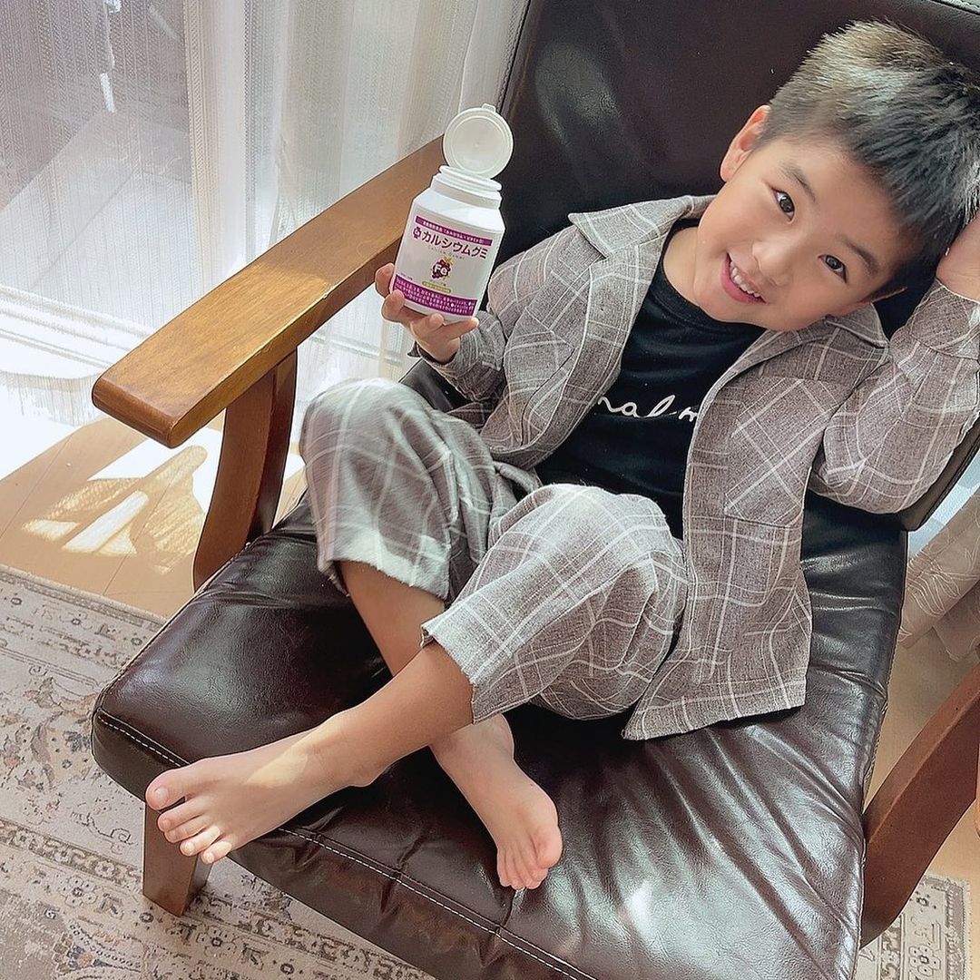 口コミ投稿： ︎︎ ︎︎スクスクのっぽくん カルシウムグミFe🍇毎日6粒♡1週間継続中🫶。ぶどう味が…