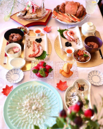 《七五三🍽とらふぐ刺し》先日は息子の七五三のストーリーへメッセージなど沢山ありがとうございました👦🏻💙.3歳男の子の七五三は地域差がありますが、我が家は可愛い時期の思い出や写真を残したかった&hellip;のInstagram画像