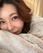 💫（顔、大きすぎた🙇）画期的すぎる😻猫気分だよ🤣こちらは暖かい着る毛布❤️まるで猫！のようなモフモフ感の【 猫Feel 】これを身に纏うともう一日中、引きこもりたくなっちゃう！中もふわっと&hellip;のInstagram画像