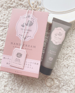 𓐐𓐐𓐐⁡🌿BIBIDAY・TEA TIME　 ハンドクリーム　アールグレイの香り🌿⁡パッケージがかわいくてギフトにもピッタリなサイズのハンドクリーム🎁30gだから持ち歩きにも便利だよね。&hellip;のInstagram画像