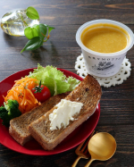 PR野菜をMOTTO冬季限定バターナッツかぼちゃスープをお試しさせていただきました。長野産のバターナッツかぼちゃなど100u0025国産野菜が使われています。カロリー控えめなのに腹持ちがいいの&hellip;のInstagram画像
