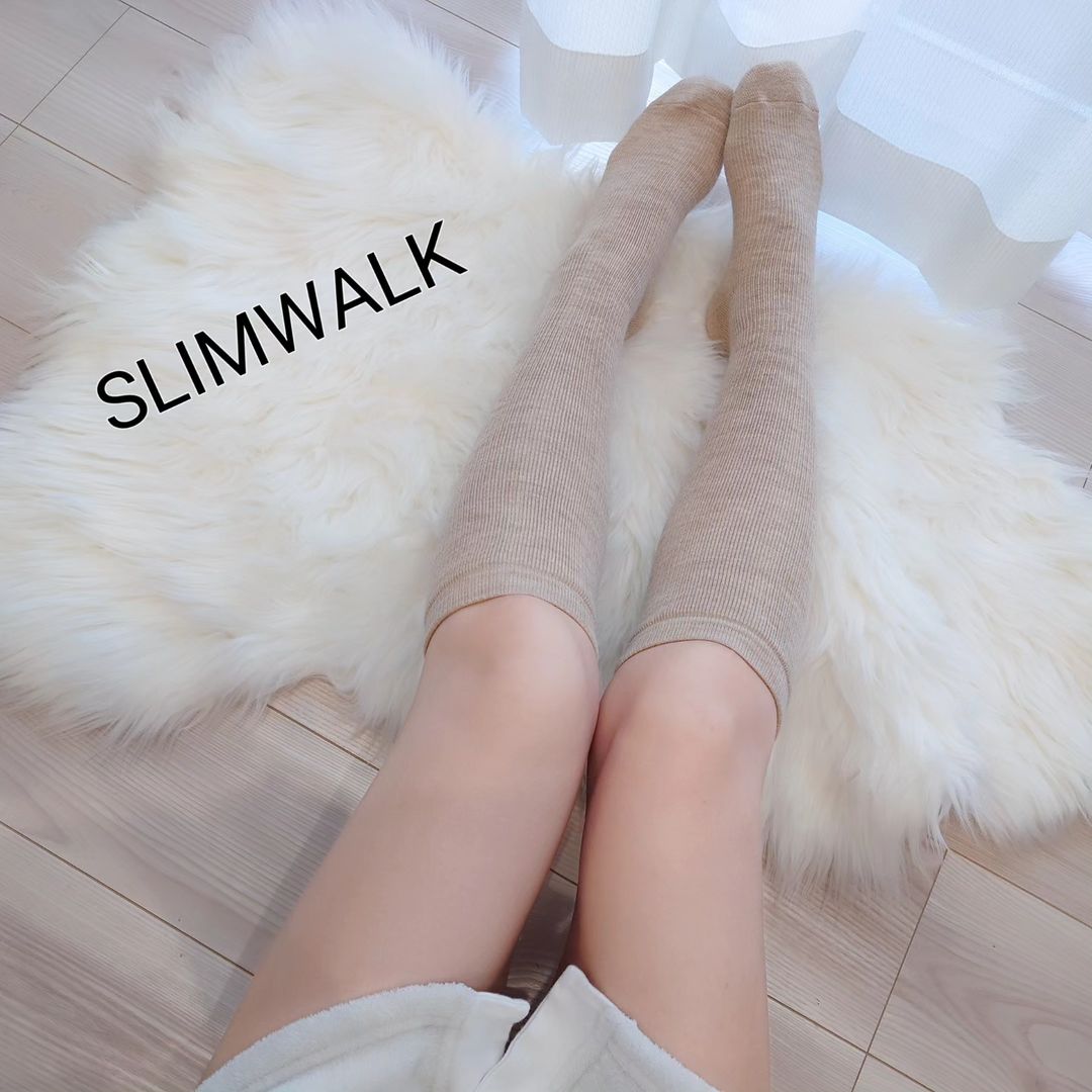 口コミ投稿：♡スリムウォーク冷え知らず着圧ソックス🩷u0040slimwalk_pip膝下丈だからさっと履けて…