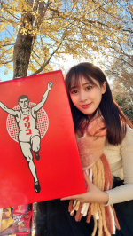 巨大グリコの中身は⁉️❤️【 セレクション・ザ・グリコ 】▶︎ @glico_direct ﹏﹏﹏﹏﹏﹏﹏﹏﹏﹏﹏﹏﹏﹏﹏﹏﹏﹏﹏﹏開けた瞬間大人も子供も大盛り上がり‼️🕺#江崎グリ&hellip;のInstagram画像