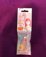 小さめで小回りがきく顔用のカミソリ眉を整えたり、口元のうぶ毛など、気になる部分のムダ毛ケアにピッタリ折りたたみできるから場所も取らないし、刃の部分が隠れるから危なくなさそうもちろん剃る時もセーフ&hellip;のInstagram画像