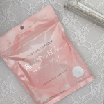 ♡最近毎日、シャワー上がりにパックマスクをつけています✨「美意識高い！」と思われるかもなのですが、お腹の手術跡の処置をしている間に、お肌にパックを貼っているだけなのですが💦でもパックを使うと違&hellip;のInstagram画像