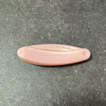 ***ニッケンかみそり株式会社様顔・まゆ用ミニTかみそり🪒キワの細かいところに便利な超ミニT型かみそりをお試しさせていただきました💡指の大きさと比較すると分かりやすいと思うのですが、め&hellip;のInstagram画像