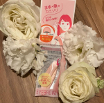 🐰🌷キワの細かいところに便利な超ミニT型かみそり珍しいミニT型タイプで折りたたみ式なので、ポーチに入れて気になる時にささっと使えてかなり便利✨まゆ・顔用カミソリでヘッドもコンパクトで眉間やまゆ&hellip;のInstagram画像